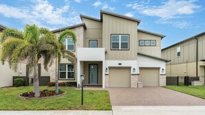 Unclassified image, 4 of 57, button - 435 Strand Dr (Melbourne Beach)