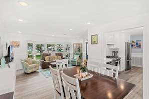 Interior - 4822 Fairview Dr (Cocoa Beach)