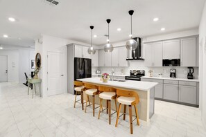 Ferienhaus (6 Bedrooms) | Eigene Küche | Kühlschrank, Mikrowelle, Ofen, Hochstuhl