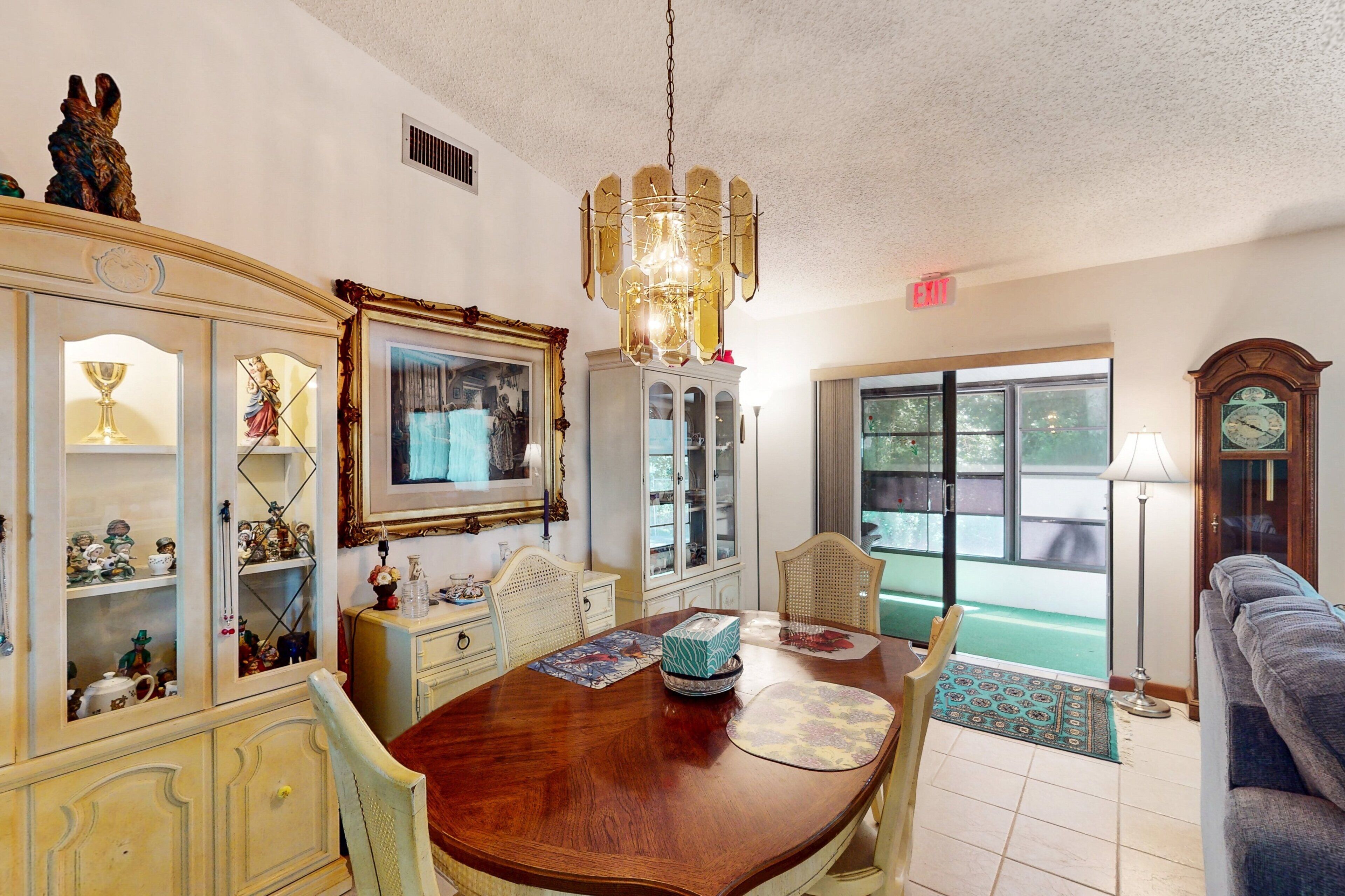 House (3 Bedrooms) | Dining