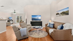 Unclassified image, 4 of 56, button - 2170 Myla Ln (Melbourne)