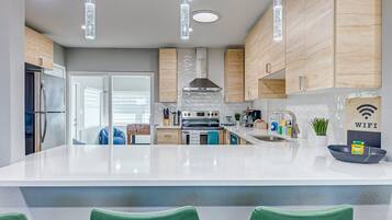 House (3 Bedrooms) | Private kitchen | Fridge, microwave, oven, stovetop