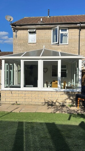 Exterior - The Drumond | In-Between Bath & Bristol | Sleeps 9 (Longwell Green)