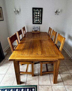 Dining - Spacious Beachfront Apartment with STUNNING SEA VIEWS  (St Andrews)