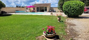 Exterior - Holiday rental, ideal for 2 couples or a family of 4. (Pernes-les-Fontaines)
