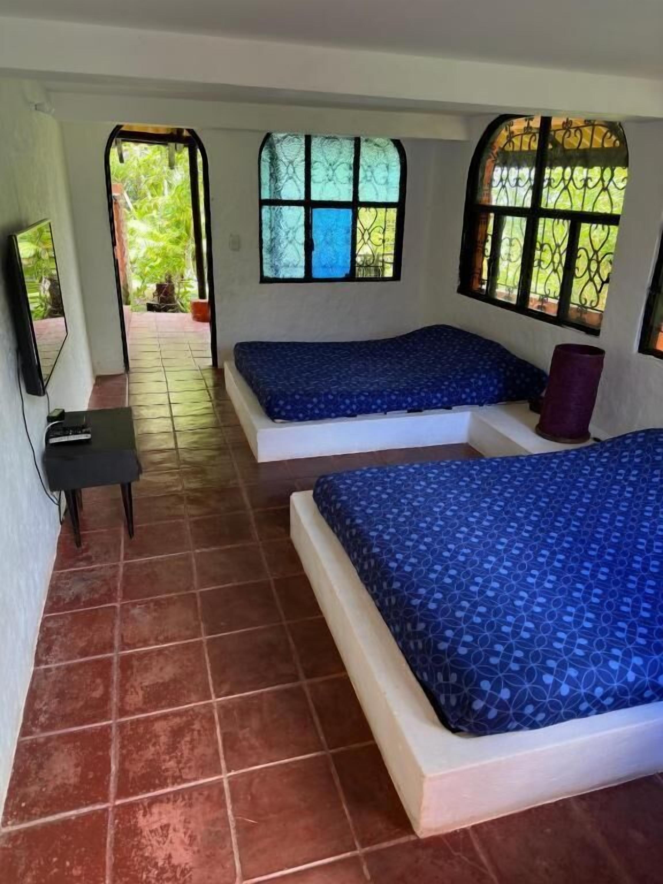 Quarto quádruplo econômico, sacada | Wi-Fi de cortesia