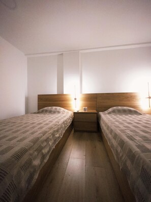Room - Seafront apartment in pleasant Cartagena with cool AC breeze (Cartagena)