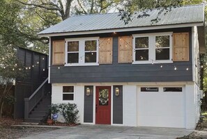 Exterior - Red Door Studio, Steps from Dauphin Street (Mobile)