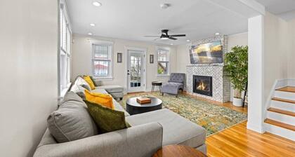 Just Renovated Coastal Retreat | Outdoor Lounge