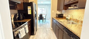 3-bedroom house in Fayetteville with AC for relaxing stays with in ground pool
