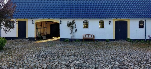 Annex with south-facing garden near Præstø