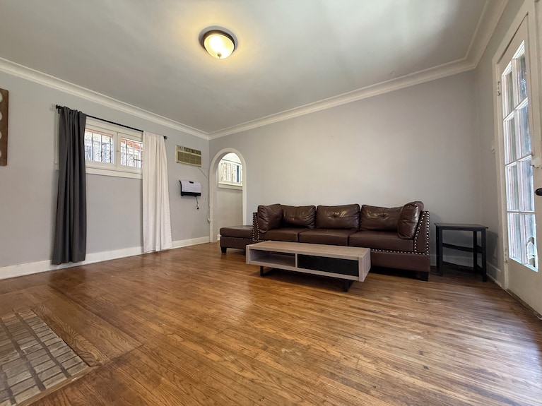 Spacious One Bedroom In Hollywood - 好萊塢