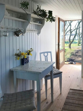 Dining. Cozy wagon house with views over the Limfjord