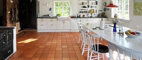 Oven, dishwasher, coffee/tea maker