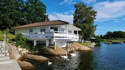Cabin with sunset views and private dock