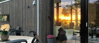 Peaceful nature and design on Skardsøya