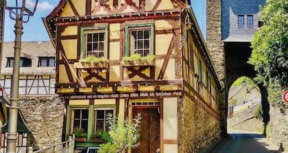 Half-timbered house from 1677 at Bacharach walls