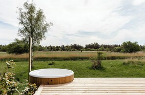 Property grounds - Protected nature at thatched gem (Gørlev)