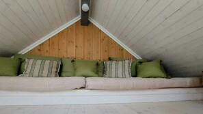 Interior - Unique treetop cabin in forest, Lårdal (Høydalsmo)
