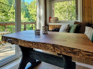 Interior - Unique treetop cabin in forest, Lårdal (Høydalsmo)