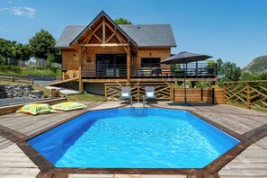 Pool - Gorgeous wooden chalet near Lourdes (Ségus)