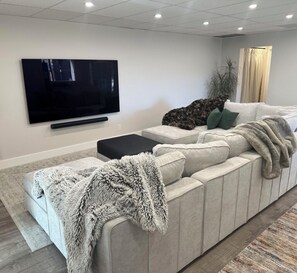 Living area - Charming house in enjoyable Kansas City perfect for your getaway (Kansas City)