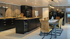 Dining - Dream cabin in the mountains with luxury and spa (Budal)