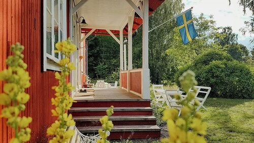 Peaceful Oasis in a Unique Historic Village