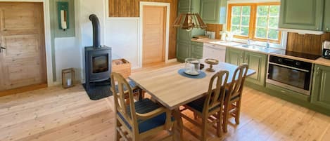 Oven, dishwasher, coffee/tea maker