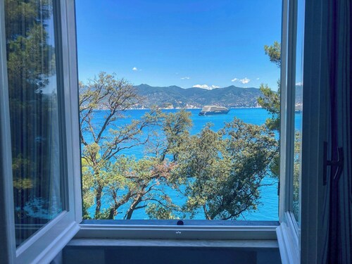 Design Villa with private sea access in Portofino