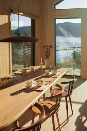 Dining - Designer cabin by Lake Nisser with view and sauna (Treungen)