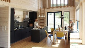 Coffee/tea maker, oven, dishwasher - Beautiful architecture by Vågslidvatnet lake (Edland)