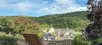 Maison-tour avec deux terrasses Ă Bad MĂŒnstereifel