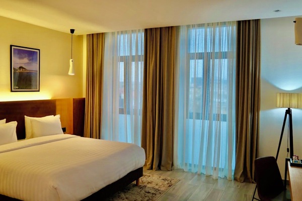 Kamar Double atau Twin | Meja kerja, ruang kerja ramah laptop, dan Wi-Fi gratis
