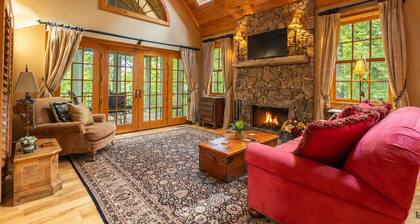 Luxury Lake Santeetlah Mountain Cottage