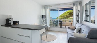 AS27341- Studio cabine Vue mer avec piscine direct sur plage
