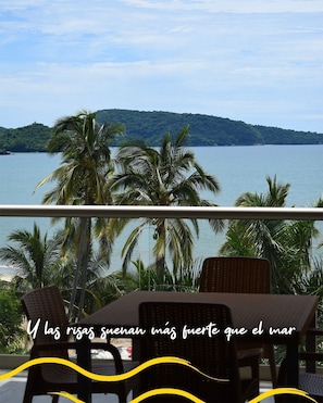 Outdoor dining - Villas&Suite Santa Monica (Rincón de Guayabitos)