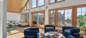Epic Wells Beach House: The Apex at Moody