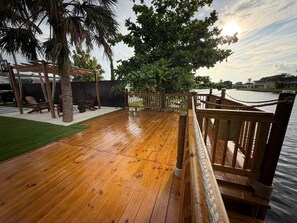 Terrace/patio - Tropical Lakehouse Escape in Miami neighborhood (Miami)