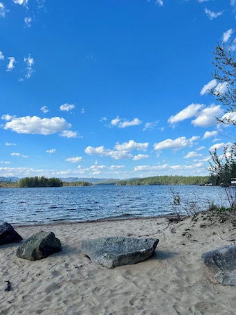 Beach nearby. 5 Min Walk to Beach+Family-Friendly+Dinning Nearby