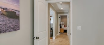 Heated Pool 4bd/2ba Sleep 12 in Beds Near FIT/Golf