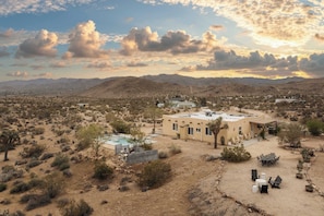 Aerial view of five acres among boulders - Roadrunner Ridge · Pool, Hot Tub, Boulders, Trails (Joshua Tree)
