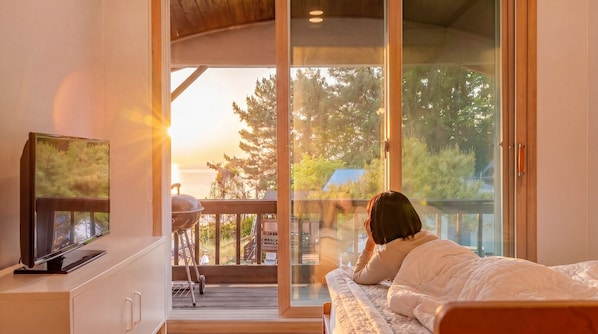 Basic Room, 1 Bedroom (Room 107 (Ocean View))