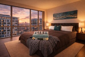 2 bedrooms, free WiFi, bed sheets - Executive 2BR Suite | City Views + Free Parking (Toronto)