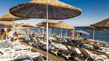 Private beach, sun-loungers, beach umbrellas, beach towels