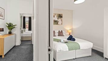 Iron/ironing board, travel cot, WiFi, bed sheets