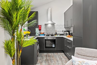 Jacuzzi | Flat |Airport |Alexandra | Christie Hosp