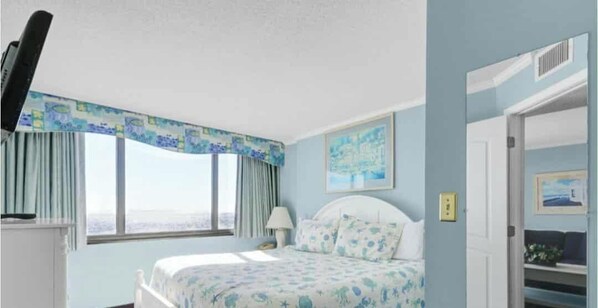 Room - Ocean Front July 18-25 1 week, 2 Bd, 2 Bath, in sunny Myrtle Beach, SC (Myrtle Beach)
