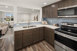 Private kitchen - Seattle World Cup Stay: 3BR Home with close Light Rail, Yard, and Parking (Seattle)