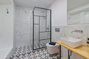 Bathroom - Setúbal Heritage House (Setúbal)